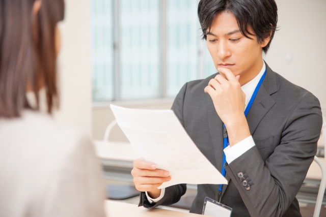 グルメサイトの営業担当の提案を鵜呑みにしている